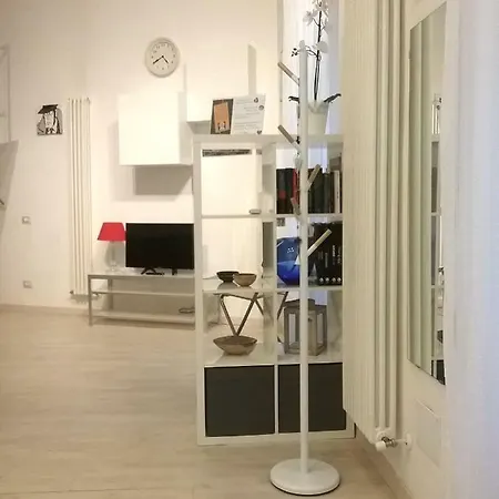 Isola Flat * Milan