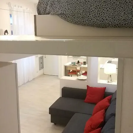 Isola Flat *